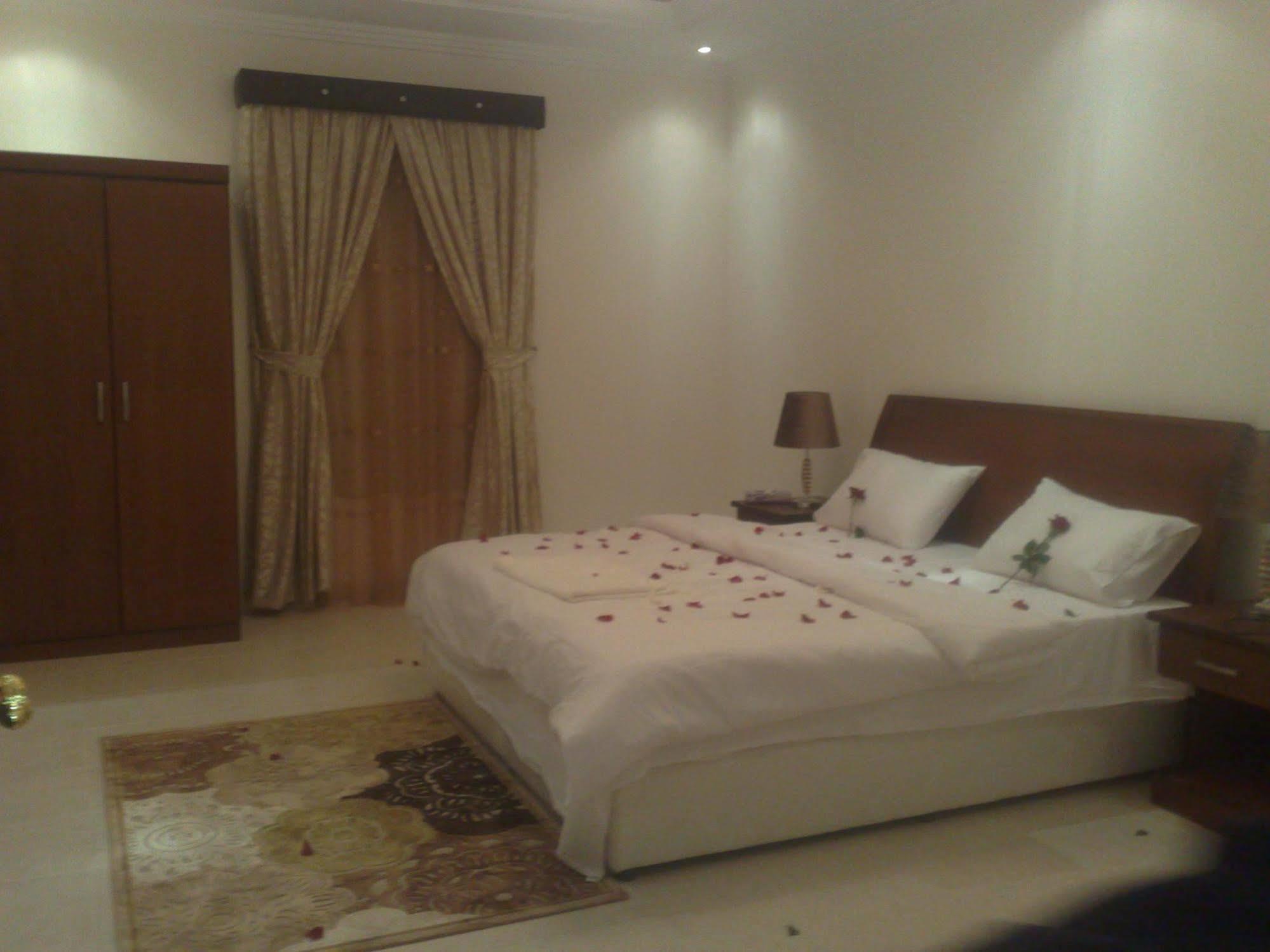 Towlan Hotel Suites 1 Riyadh Eksteriør billede